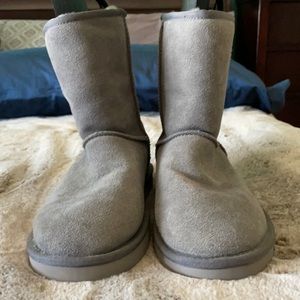 Koolaburra by Ugg short boots